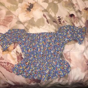 NWT AE Printed Off the Shoulder Blouse